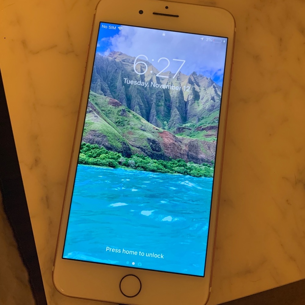 iPhone 7 Plus - Picture 3 of 3
